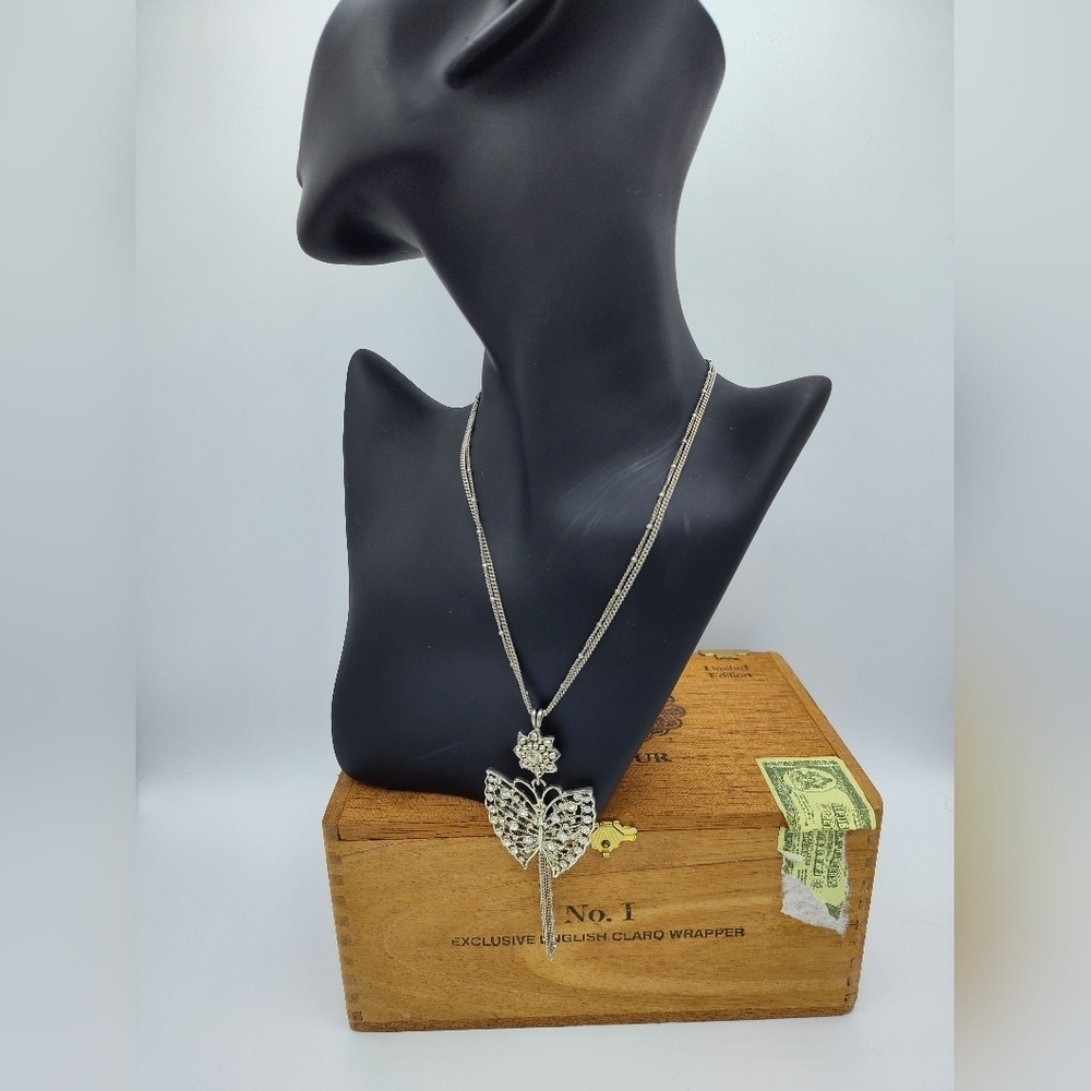 VINTAGE Beautiful Silver & Rhinestone Butterfly Double Pendant Necklace, EUC
